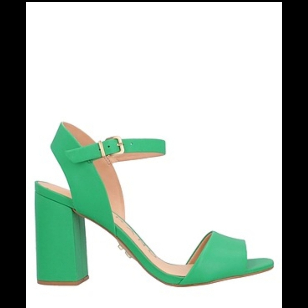 Carrano green leather block heel sandals sz  5